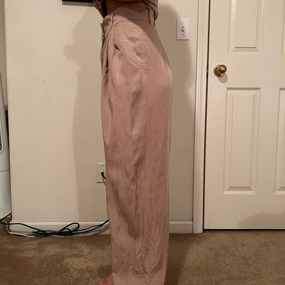 Brand: H&M
Size: 4
Color: Tan - Picture 3 of 5